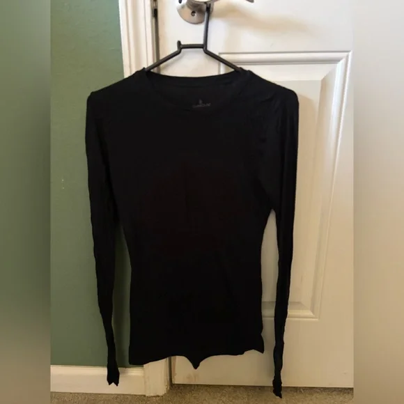 Cuddl Duds Black Softwear Top - Picture 2 of 5